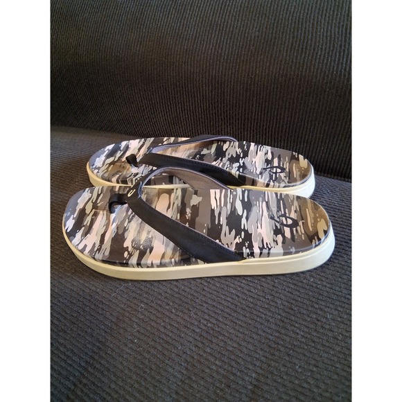 OLUKAI NU'A PI'O Women's Size 8 Black, Gray & Pink Camo Thong Flip‎ Flops - Picture 1 of 5